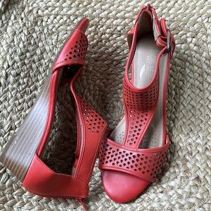 Aerosoles Sapphire coral Sandals Size 9